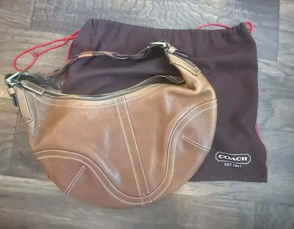 Coach Vintage 10044 Soho Hobo in Tobacco Pebbled Leather Bag